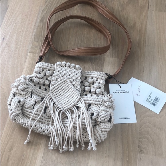 crochet fringe purse